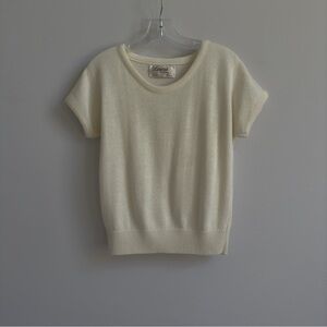 LAURA PETITES by Alyzia Vintage Cream Short Sleeve Crew Sweater 
Size 4 S Small